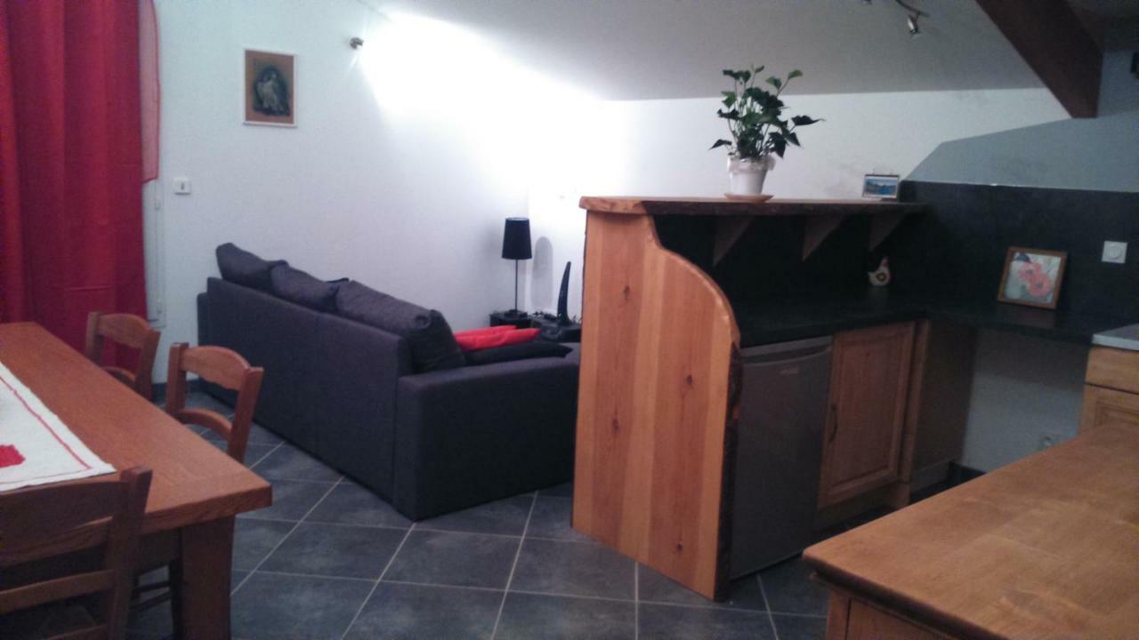 Les Logis De Lucie Apartamento Selonnet Exterior foto