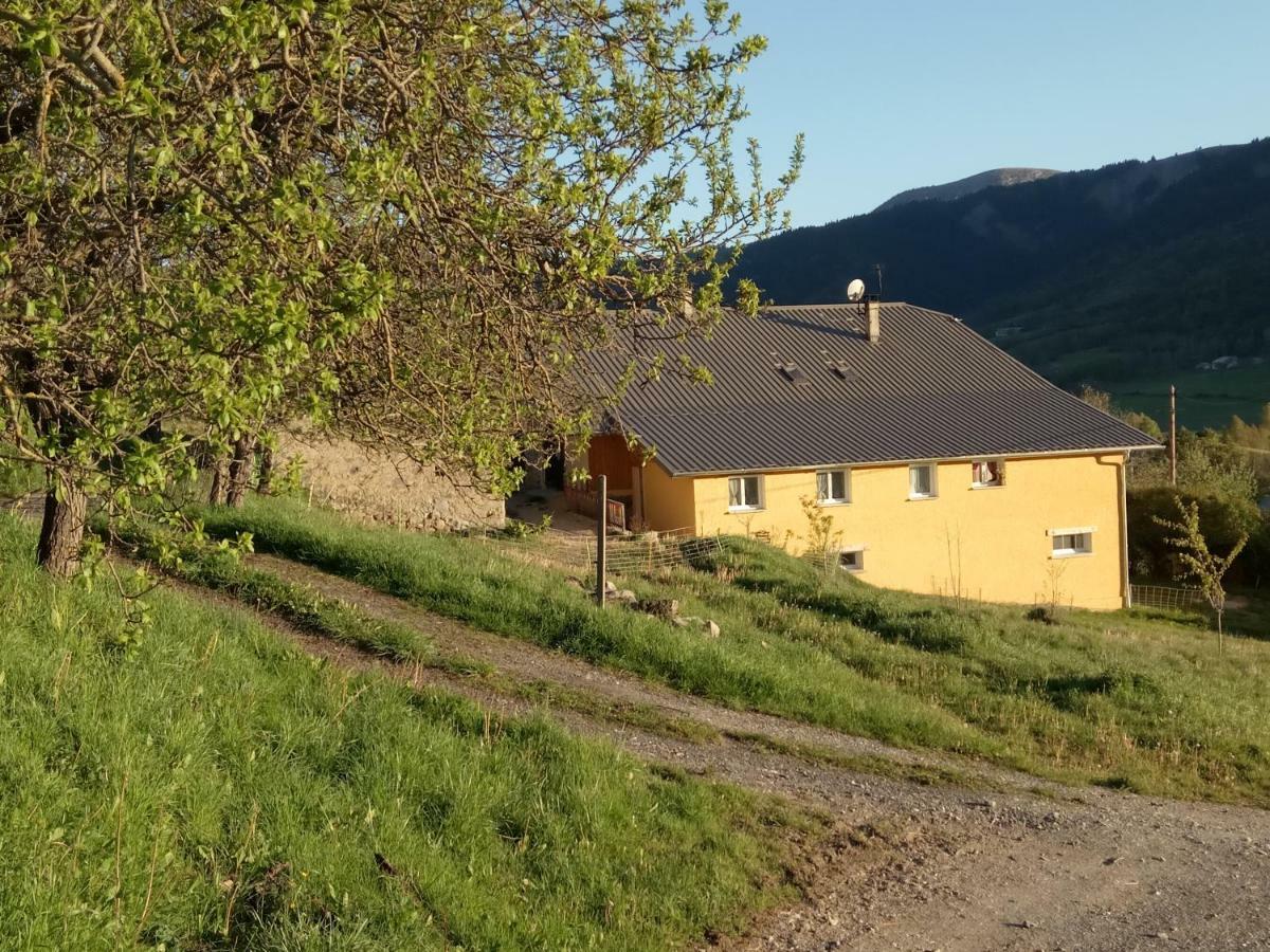 Les Logis De Lucie Apartamento Selonnet Exterior foto